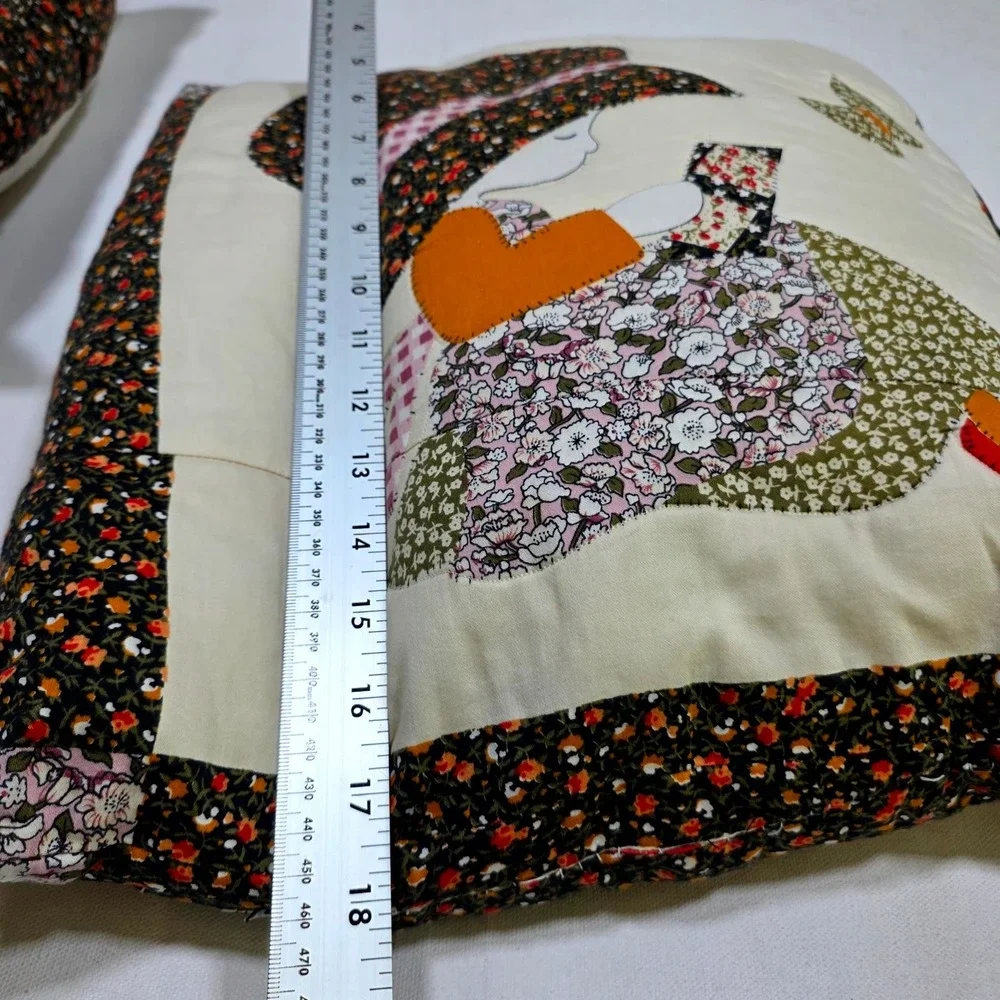 Throw Pillows Unisex 18x18 Multicolor Patchwork Applique Reading Girl